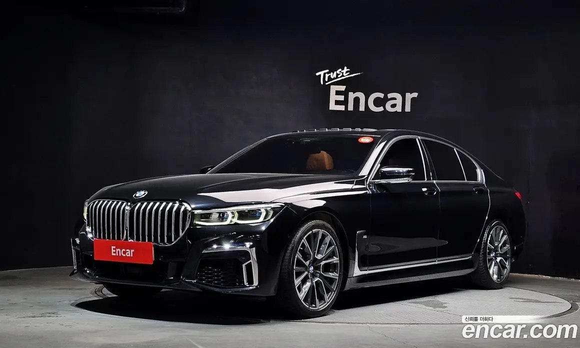 BMW 7 серия 2022 3.0 автомат (гидро), фото 1 BMW 7 серия 2022 3.0 автомат (гидро), фото 1