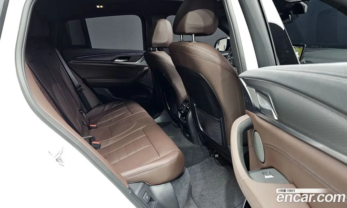 BMW X4 2025 2.0 автомат (гидро), фото 18 BMW X4 2025 2.0 автомат (гидро), фото 18