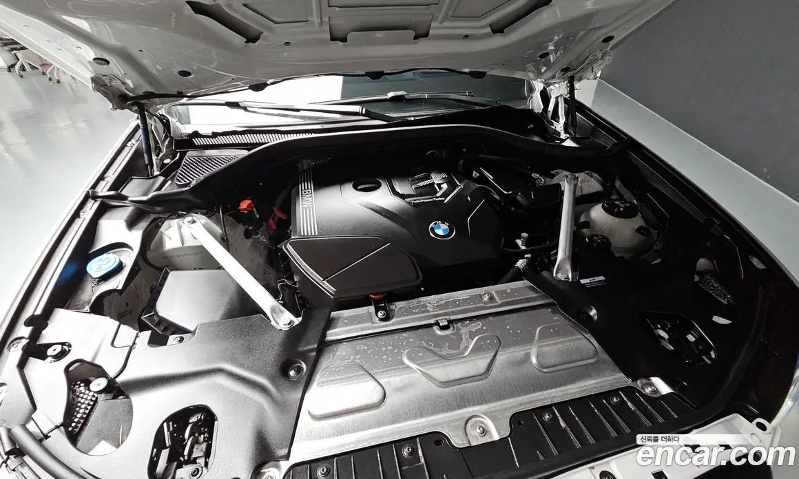 BMW X4 2025 2.0 автомат (гидро), фото 6 BMW X4 2025 2.0 автомат (гидро), фото 6