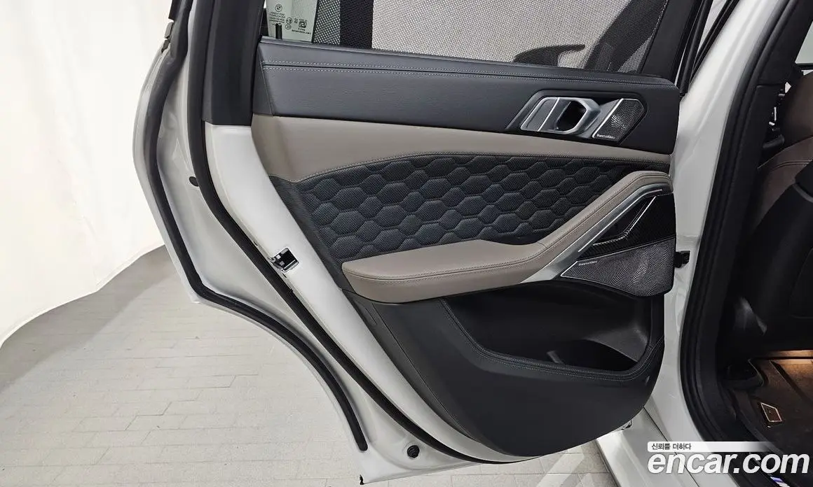 BMW X6M 2025 4.4 автомат (гидро), фото 14