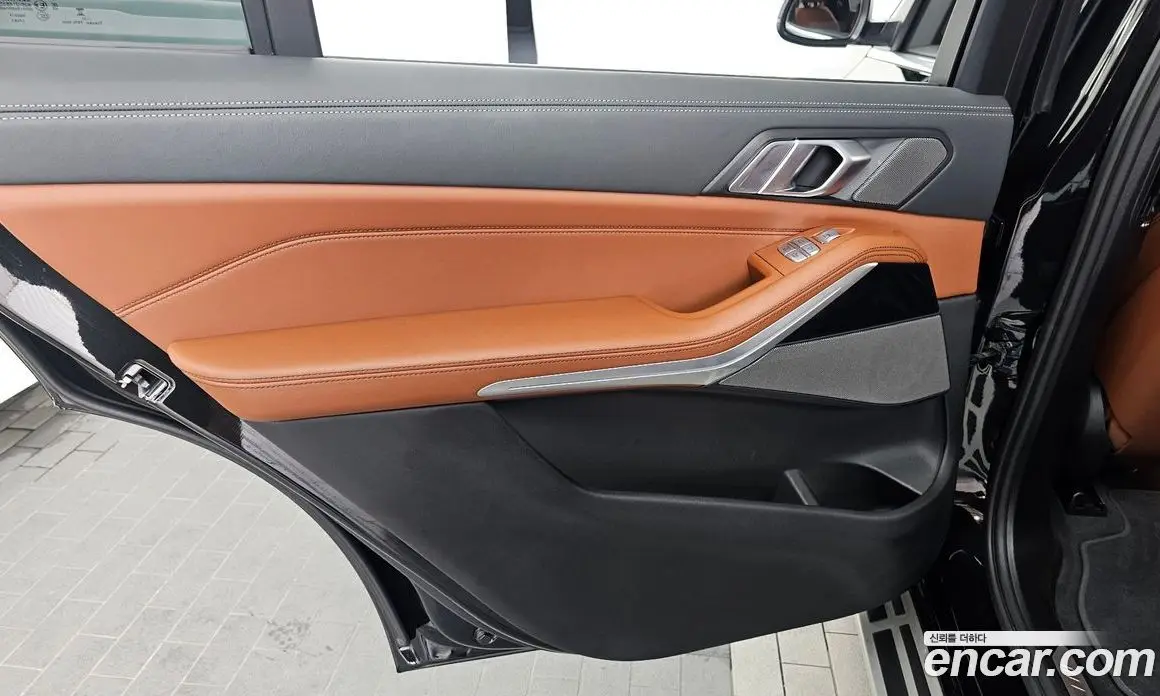 BMW X7 2023 3.0 автомат (гидро), фото 15