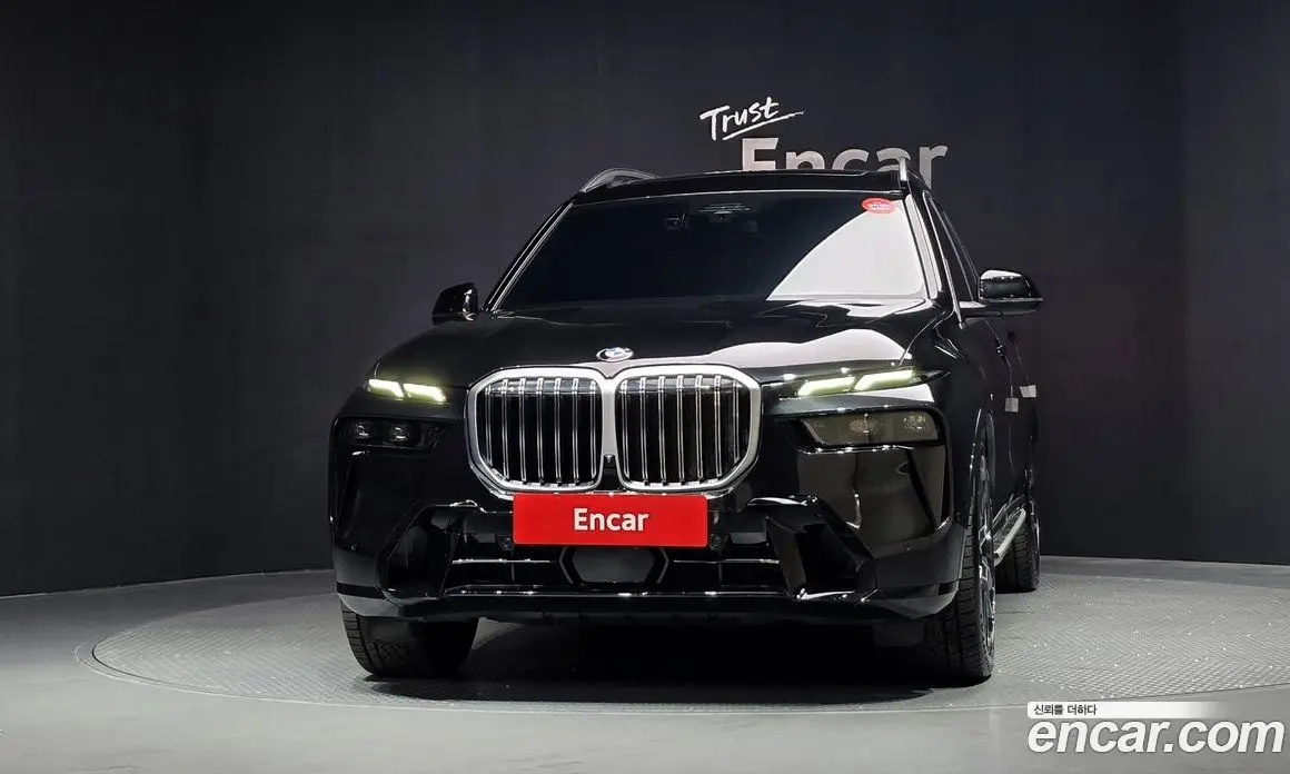 BMW X7 2023 3.0 автомат (гидро), фото 3