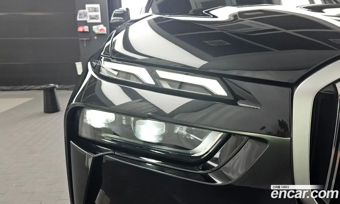 BMW X7 2023 3.0 автомат (гидро), фото 8
