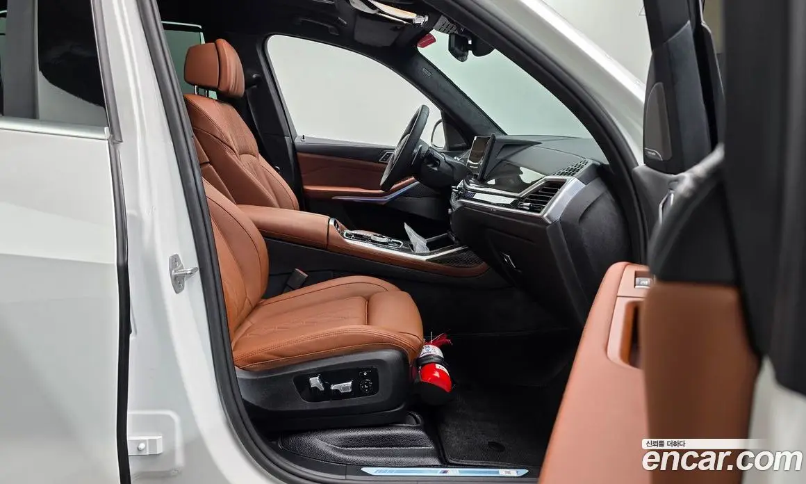 BMW X7 2025 3.0 автомат (гидро), фото 15 BMW X7 2025 3.0 автомат (гидро), фото 15
