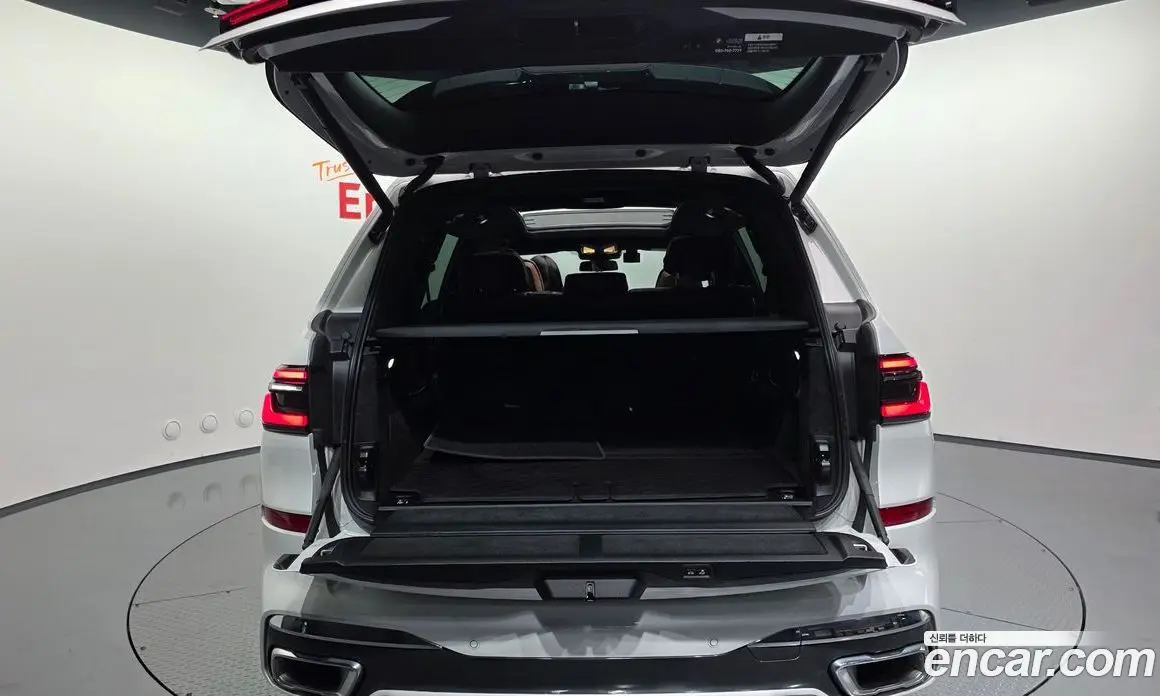 BMW X7 2025 3.0 автомат (гидро), фото 32 BMW X7 2025 3.0 автомат (гидро), фото 32