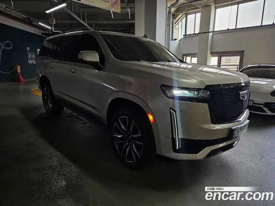 Cadillac Escalade 2021 6.2 автомат (гидро), фото 1 Cadillac Escalade 2021 6.2 автомат (гидро), фото 1