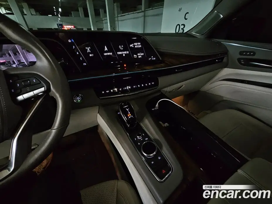 Cadillac Escalade 2021 6.2 автомат (гидро), фото 5 Cadillac Escalade 2021 6.2 автомат (гидро), фото 5