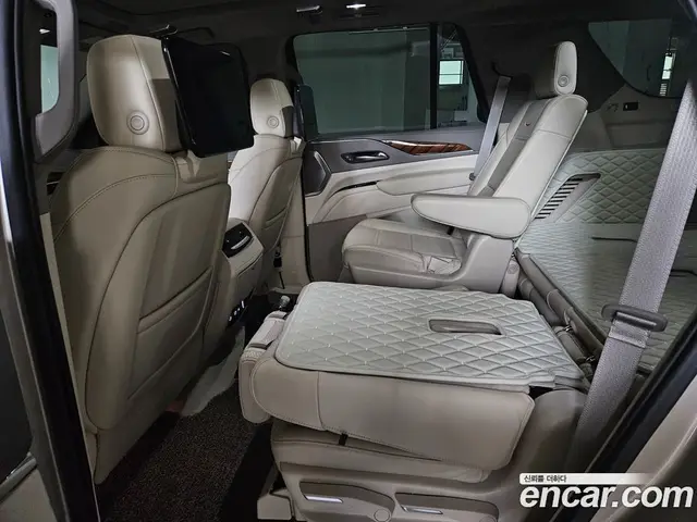 Cadillac Escalade 2021 6.2 автомат (гидро), миниатюра 10 Cadillac Escalade 2021 6.2 автомат (гидро), миниатюра 10
