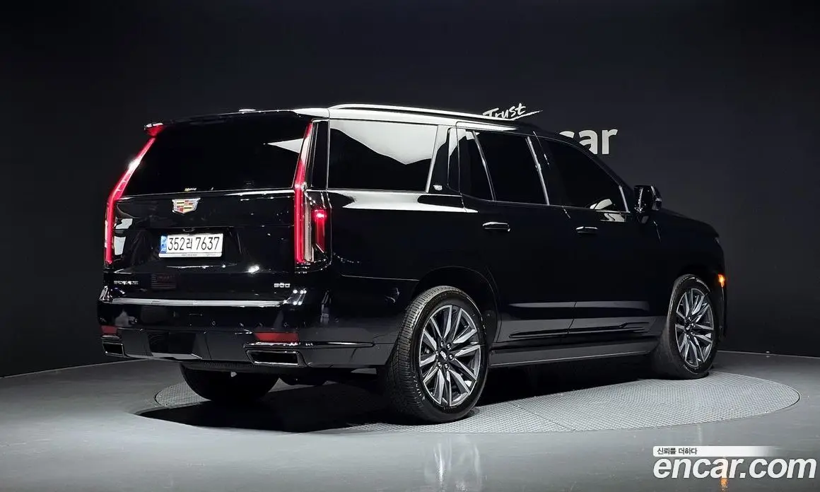 Cadillac Escalade 2022 6.2 автомат (гидро), фото 2 Cadillac Escalade 2022 6.2 автомат (гидро), фото 2