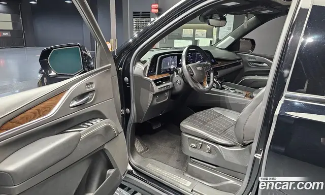 Cadillac Escalade 2022 6.2 автомат (гидро), миниатюра 10 Cadillac Escalade 2022 6.2 автомат (гидро), миниатюра 10