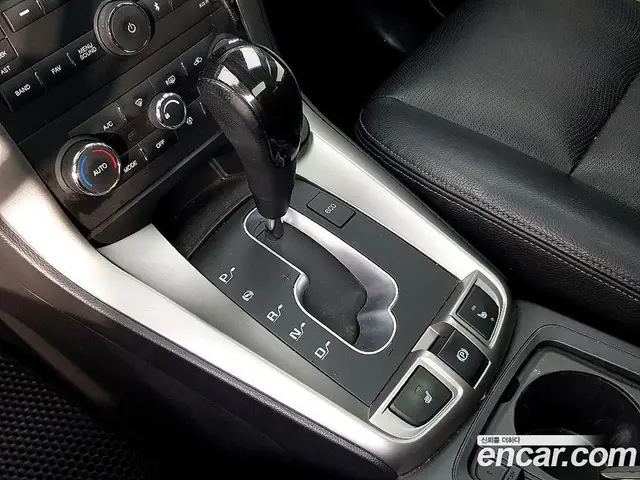 Chevrolet Captiva 2013 2.2 автомат (гидро), миниатюра 12