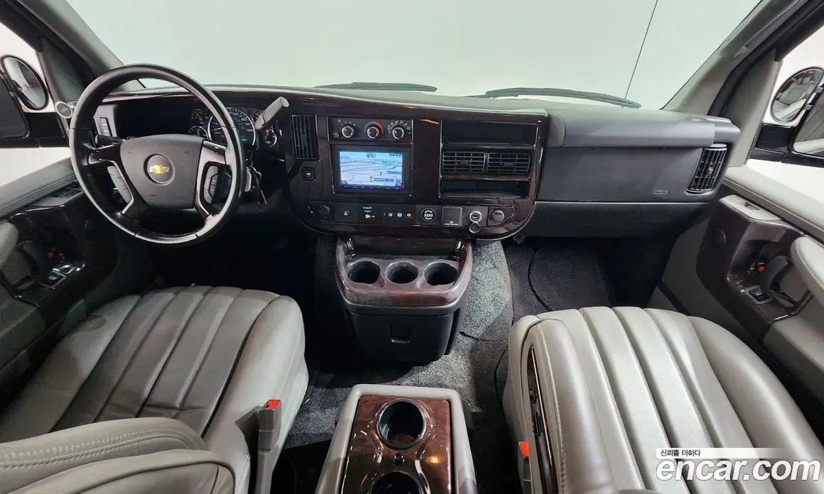 Chevrolet Express Van 2015 6.0 автомат (гидро), фото 7 Chevrolet Express Van 2015 6.0 автомат (гидро), фото 7