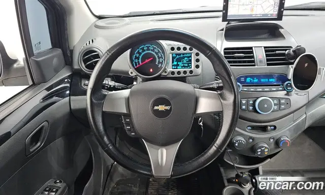 Chevrolet Spark 2012 1.0 автомат (гидро), миниатюра 12