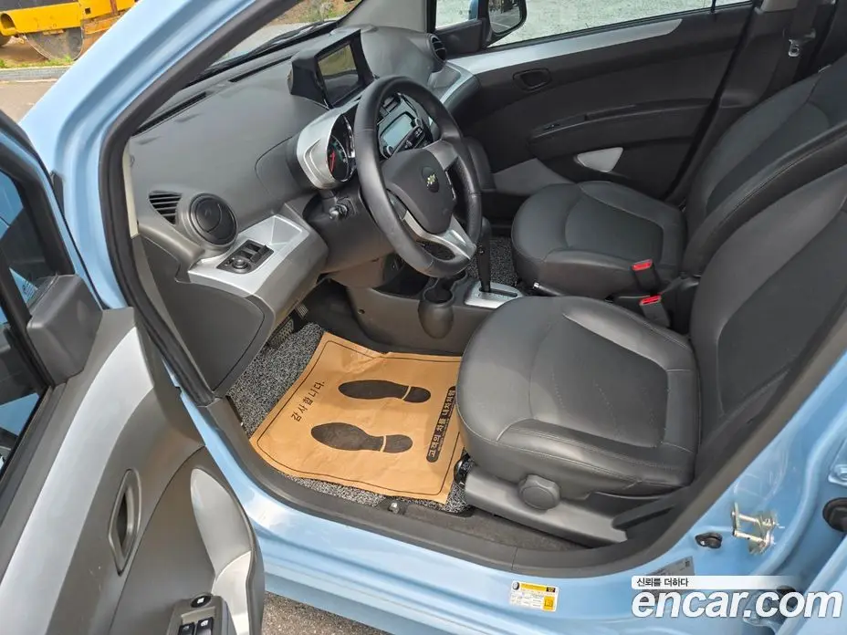 Chevrolet Spark 2014 1.0 автомат (гидро), фото 15 Chevrolet Spark 2014 1.0 автомат (гидро), фото 15