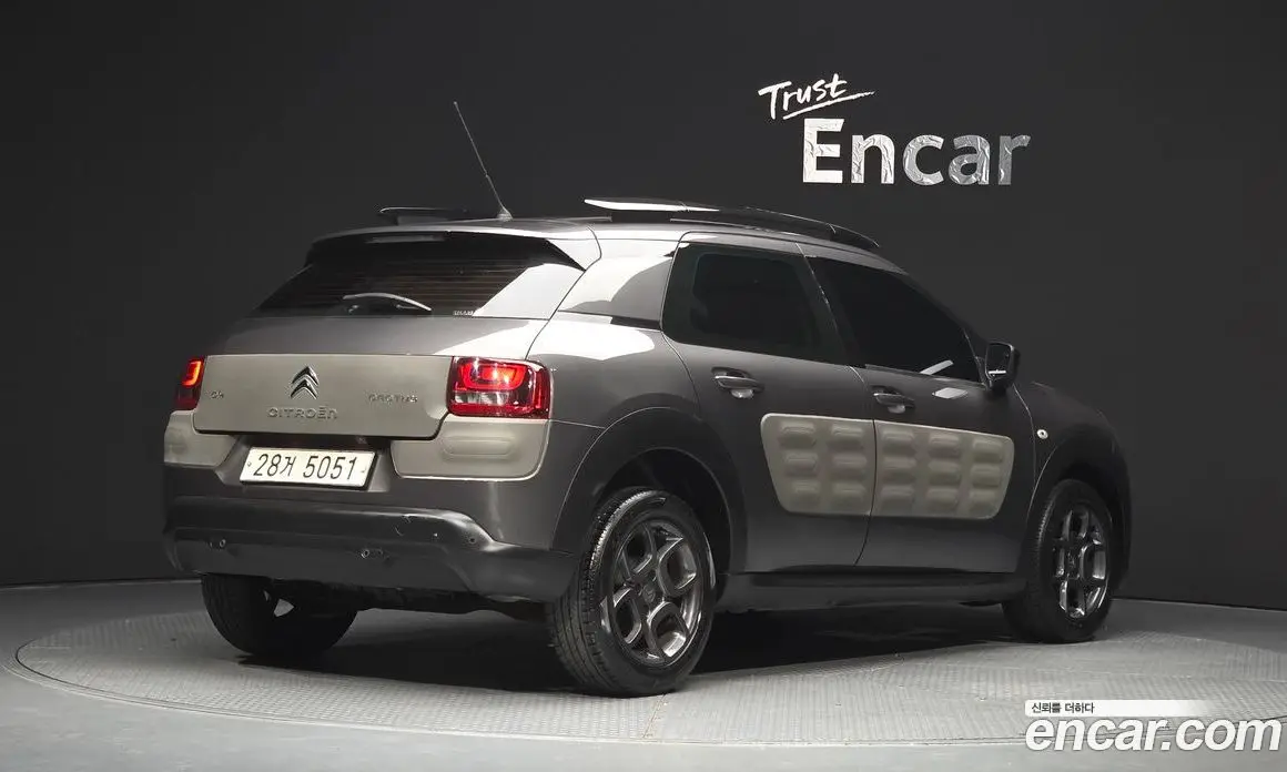 Citroen C4 Cactus 2018 1.6 автомат (гидро), фото 2 Citroen C4 Cactus 2018 1.6 автомат (гидро), фото 2
