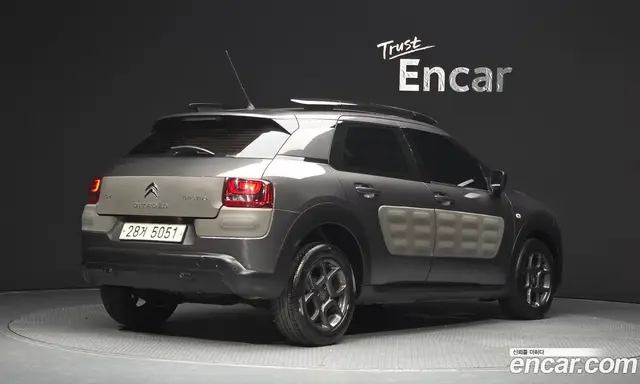 Citroen C4 Cactus 2018 1.6 автомат (гидро), миниатюра 2 Citroen C4 Cactus 2018 1.6 автомат (гидро), миниатюра 2