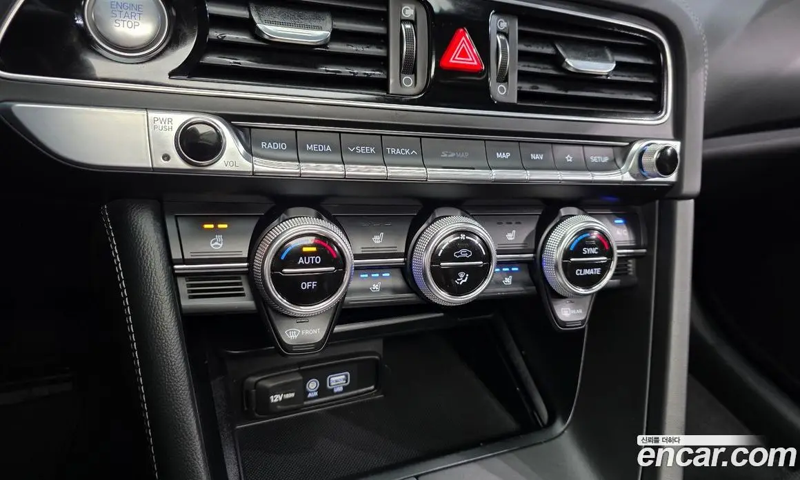 Genesis G70 2018 2.0 автомат (гидро), фото 22 Genesis G70 2018 2.0 автомат (гидро), фото 22