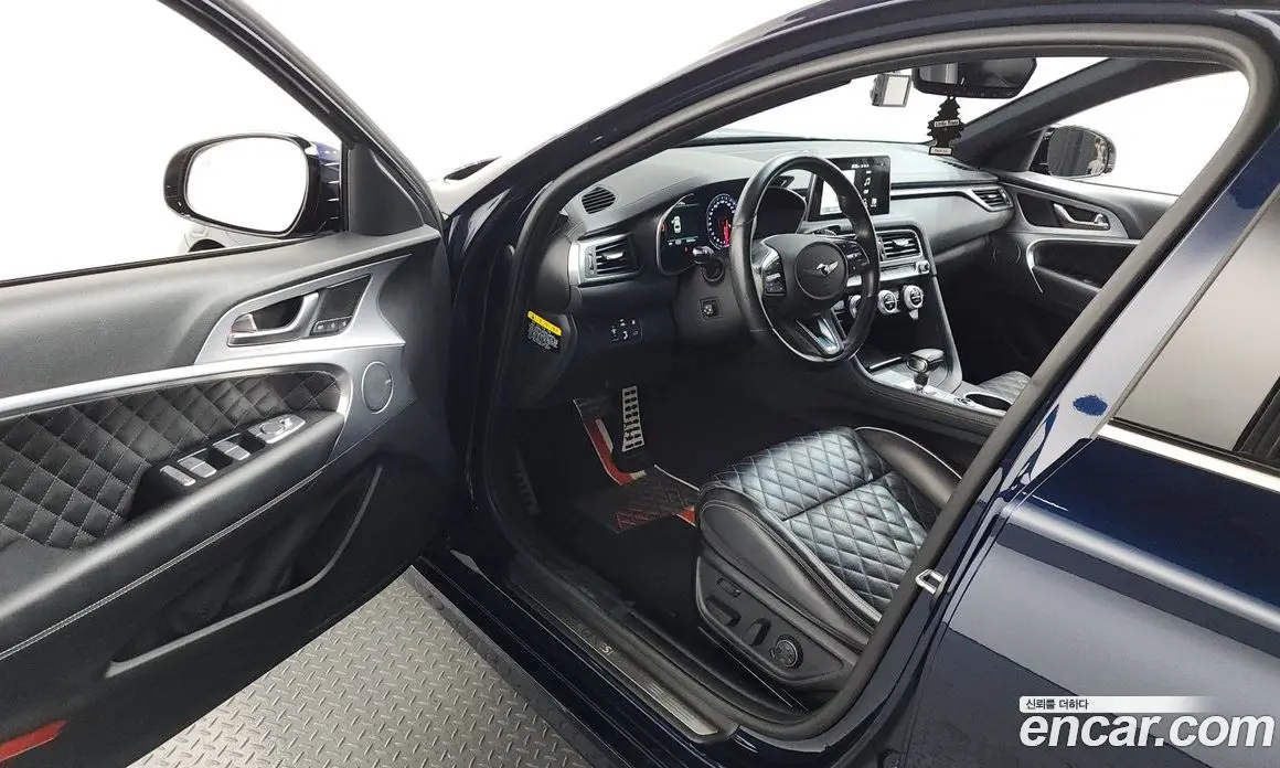 Genesis G70 2018 2.0 автомат (гидро), фото 13 Genesis G70 2018 2.0 автомат (гидро), фото 13