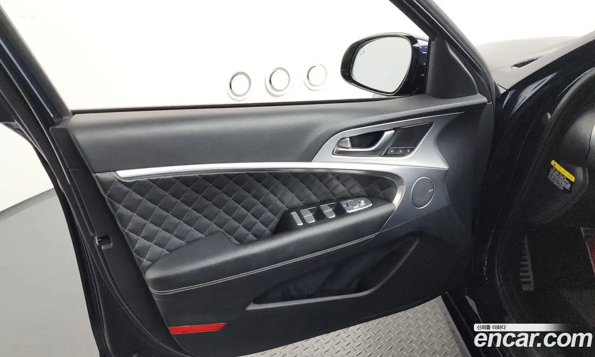 Genesis G70 2018 2.0 автомат (гидро), фото 14 Genesis G70 2018 2.0 автомат (гидро), фото 14