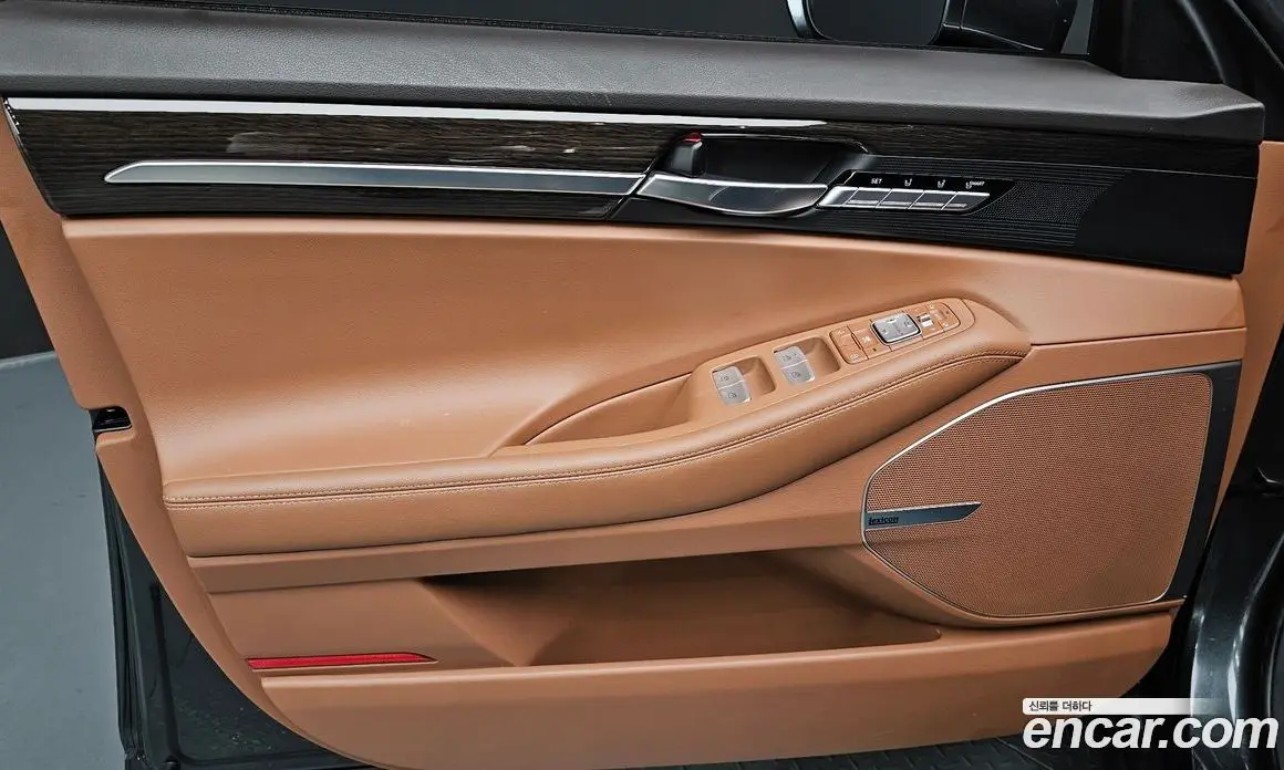 Genesis G90 2019 3.8 автомат (гидро), фото 14 Genesis G90 2019 3.8 автомат (гидро), фото 14