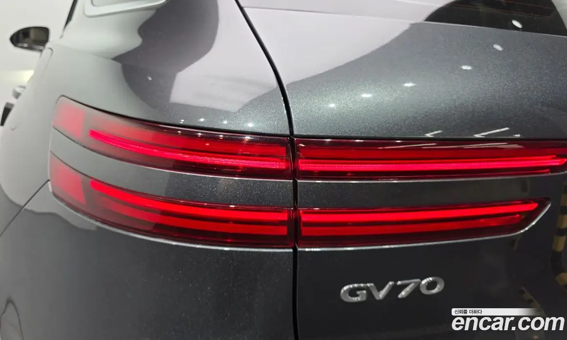 Genesis GV70 2022 2.5 автомат (гидро), фото 9