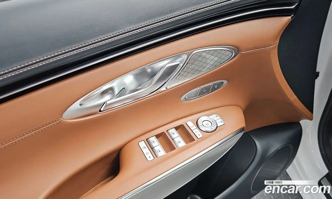 Genesis GV70 2022 2.5 автомат (гидро), фото 27 Genesis GV70 2022 2.5 автомат (гидро), фото 27