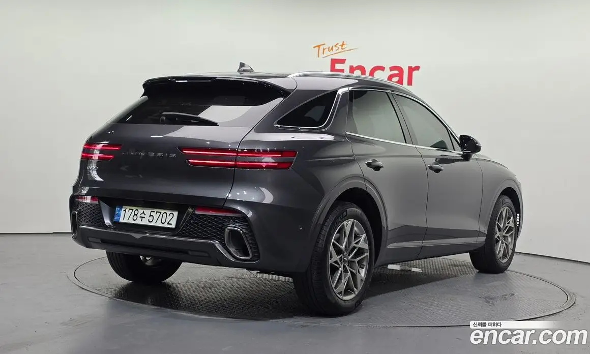 Genesis GV70 2022 2.5 автомат (гидро), фото 2 Genesis GV70 2022 2.5 автомат (гидро), фото 2