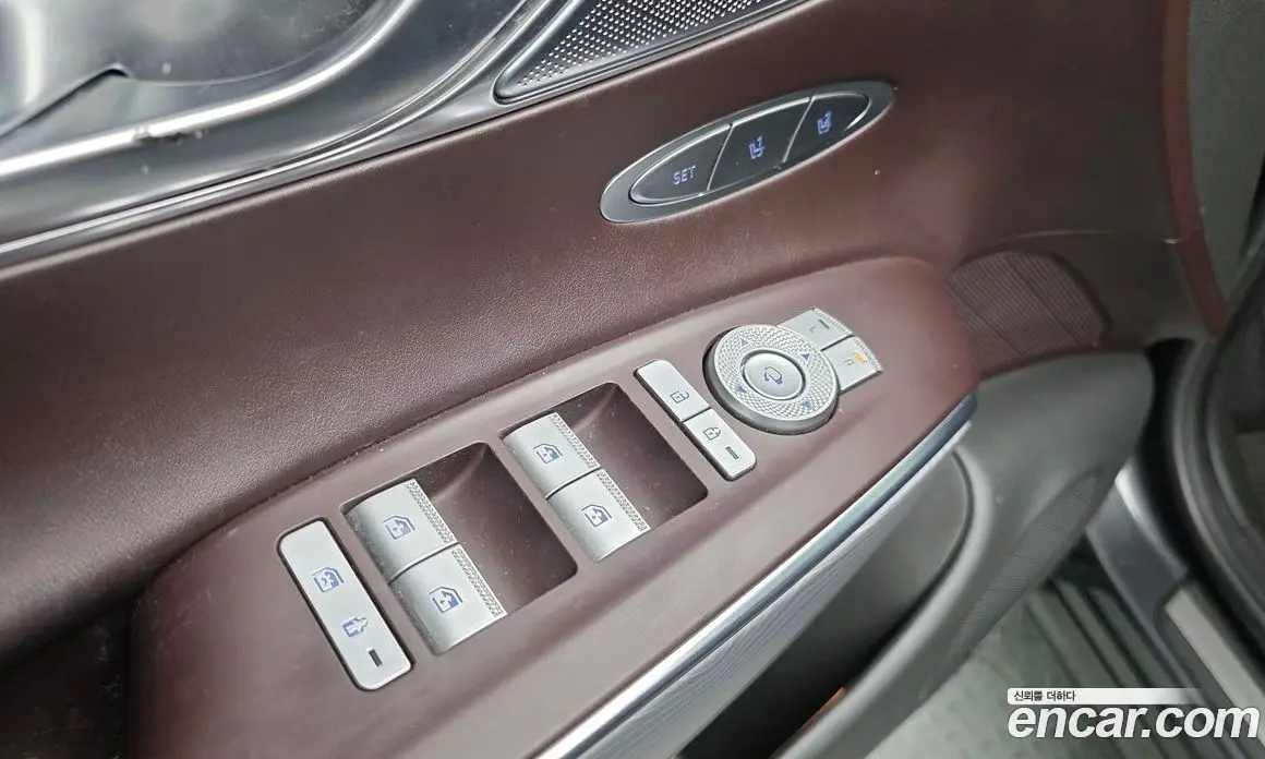 Genesis GV70 2022 2.5 автомат (гидро), фото 19 Genesis GV70 2022 2.5 автомат (гидро), фото 19