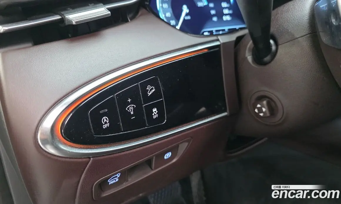 Genesis GV70 2022 2.5 автомат (гидро), фото 20 Genesis GV70 2022 2.5 автомат (гидро), фото 20