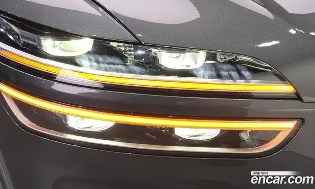 Genesis GV70 2022 2.5 автомат (гидро), миниатюра 8 Genesis GV70 2022 2.5 автомат (гидро), миниатюра 8