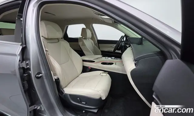 Genesis GV70 2022 2.2 автомат (гидро), миниатюра 12