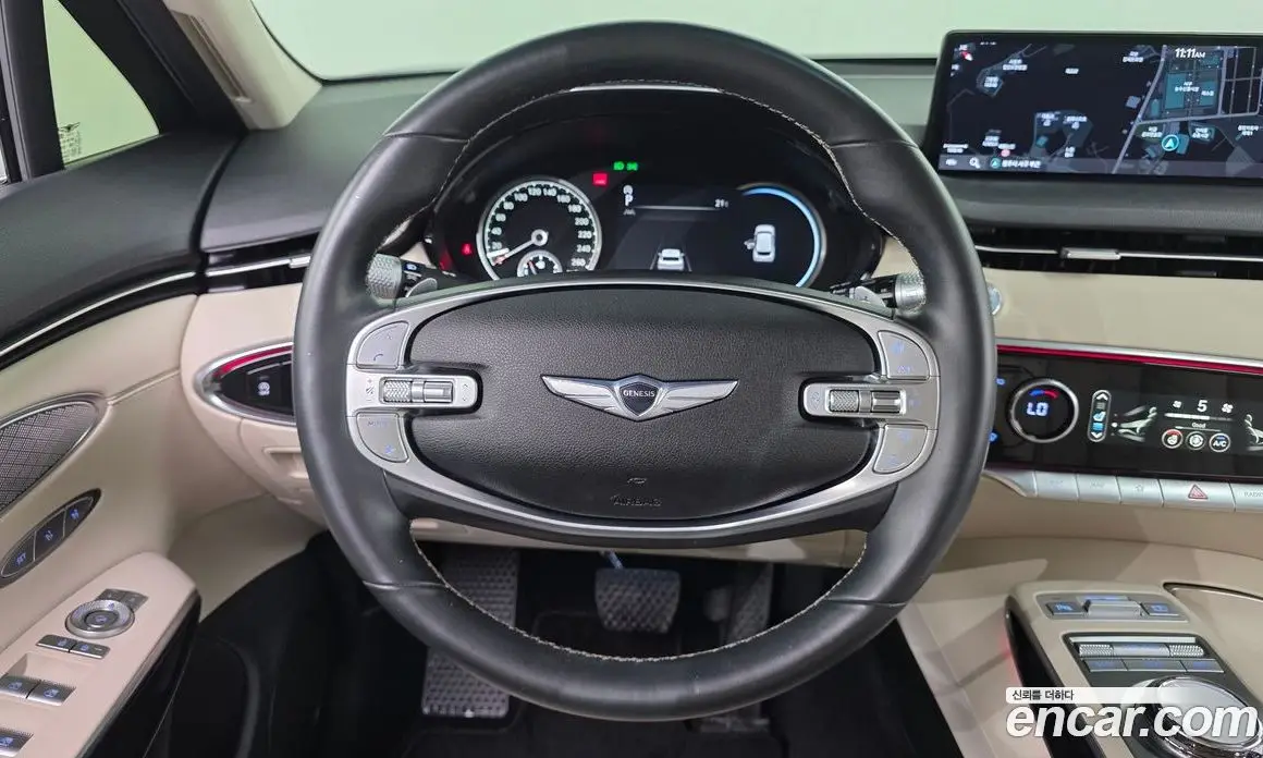 Genesis GV70 2022 2.2 автомат (гидро), фото 18 Genesis GV70 2022 2.2 автомат (гидро), фото 18