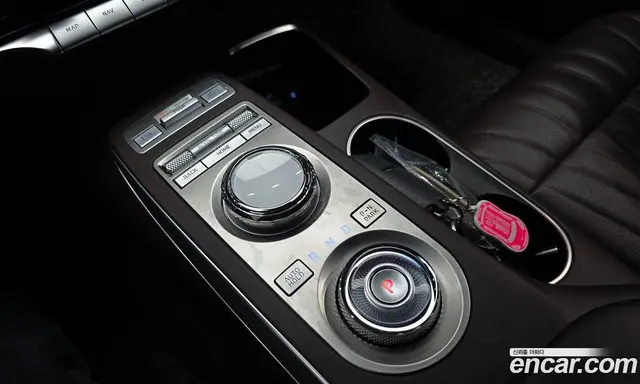 Genesis GV70 2024 2.5 автомат (гидро), миниатюра 12