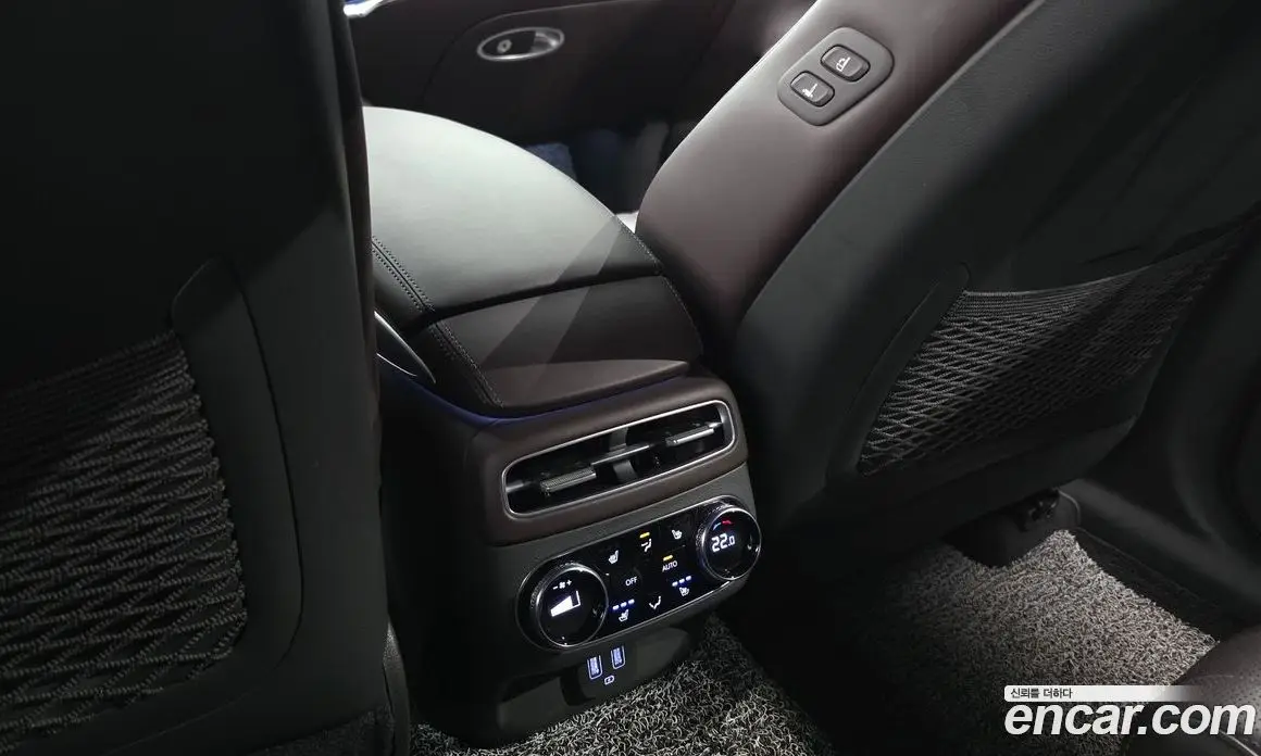 Genesis GV70 2024 2.5 автомат (гидро), фото 32 Genesis GV70 2024 2.5 автомат (гидро), фото 32