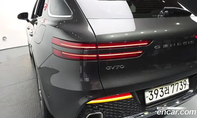Genesis GV70 2024 2.5 автомат (гидро), миниатюра 9 Genesis GV70 2024 2.5 автомат (гидро), миниатюра 9