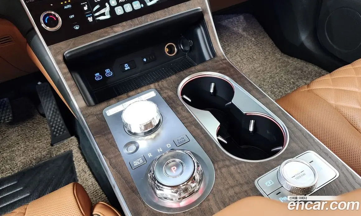 Genesis GV80 2024 2.5 автомат (гидро), фото 12 Genesis GV80 2024 2.5 автомат (гидро), фото 12