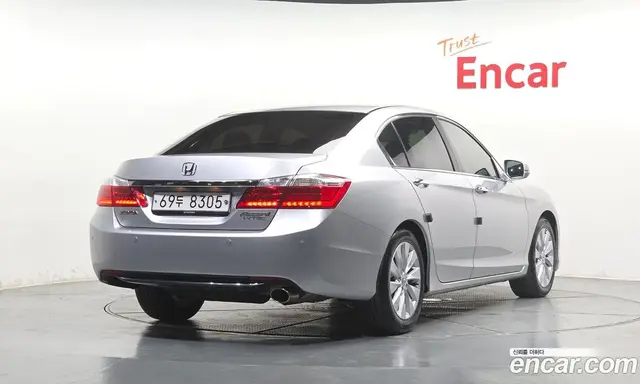Honda Accord 2013 2.4 автомат (гидро), миниатюра 1
