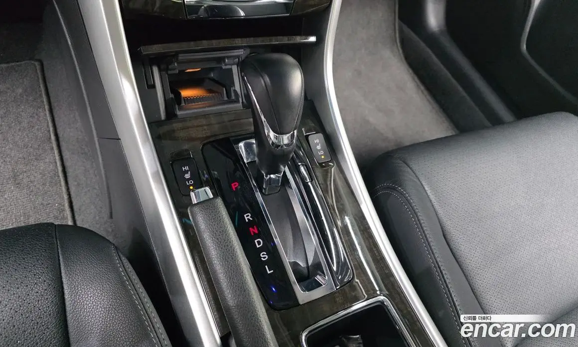 Honda Accord 2013 2.4 автомат (гидро), фото 11