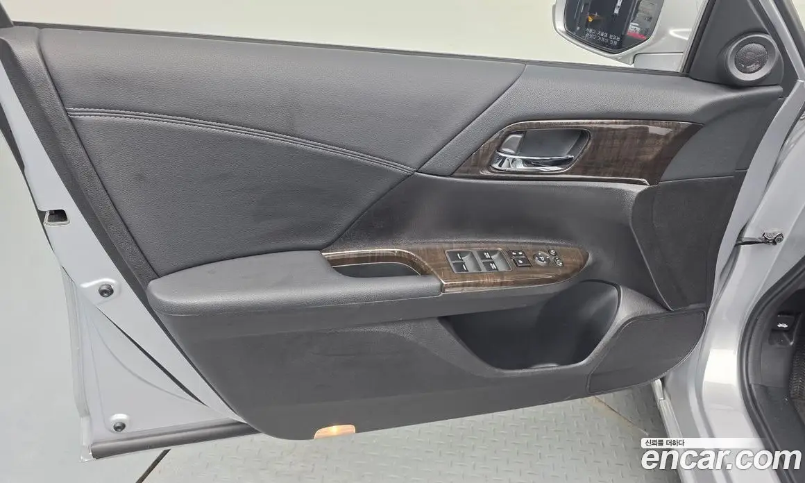 Honda Accord 2013 2.4 автомат (гидро), фото 13