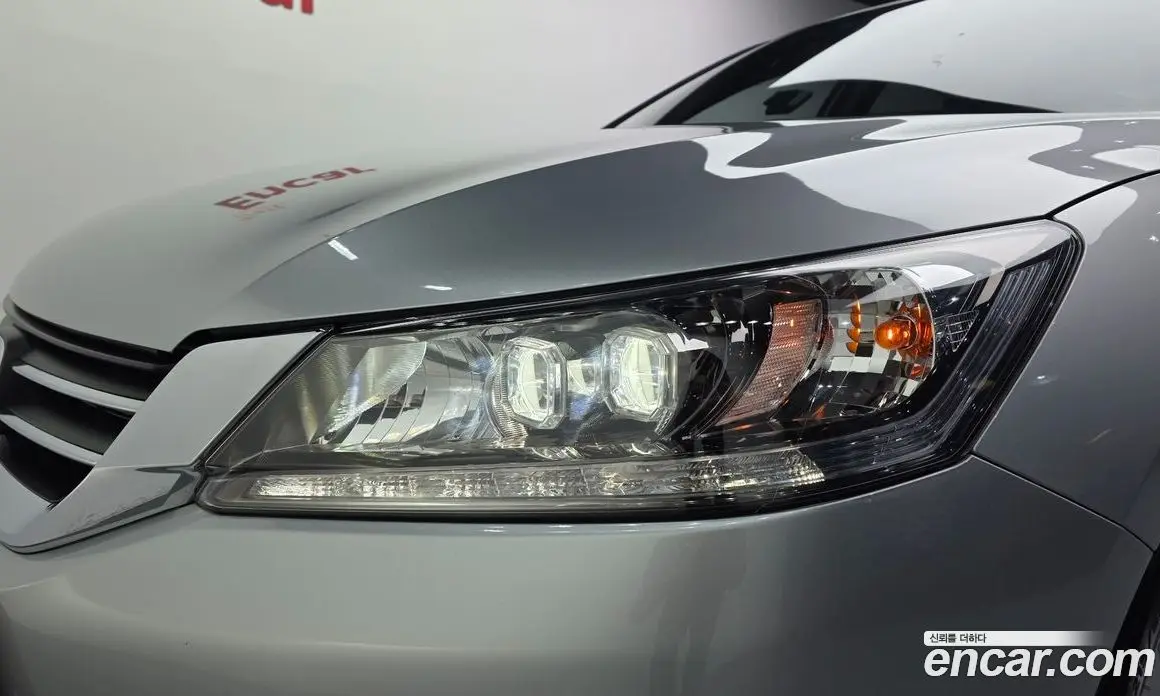 Honda Accord 2013 2.4 автомат (гидро), фото 7