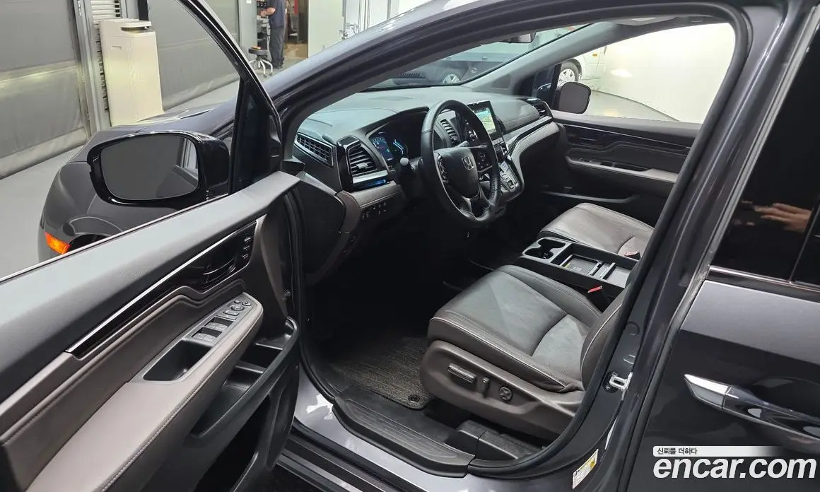 Honda Odyssey 2023 3.5 автомат (гидро), фото 13 Honda Odyssey 2023 3.5 автомат (гидро), фото 13