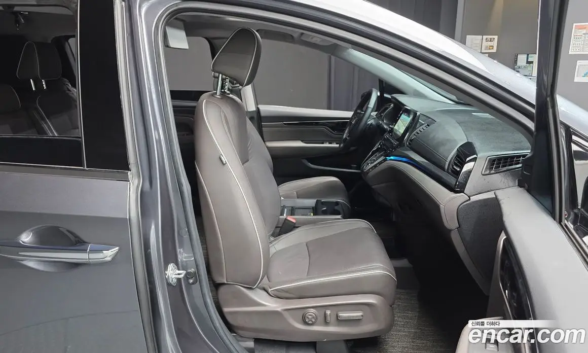 Honda Odyssey 2023 3.5 автомат (гидро), фото 17 Honda Odyssey 2023 3.5 автомат (гидро), фото 17