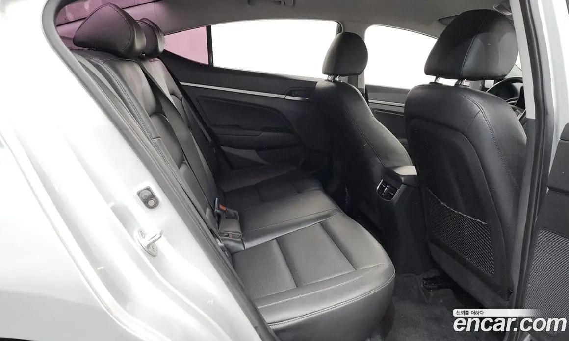 Hyundai Avante 2015 1.6 автомат (гидро), фото 23 Hyundai Avante 2015 1.6 автомат (гидро), фото 23