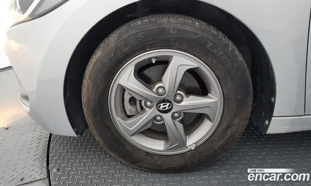 Hyundai Avante 2015 1.6 автомат (гидро), миниатюра 5 Hyundai Avante 2015 1.6 автомат (гидро), миниатюра 5