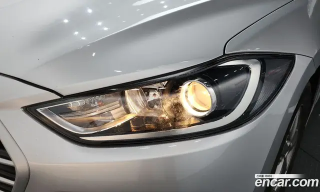 Hyundai Avante 2015 1.6 автомат (гидро), миниатюра 8 Hyundai Avante 2015 1.6 автомат (гидро), миниатюра 8