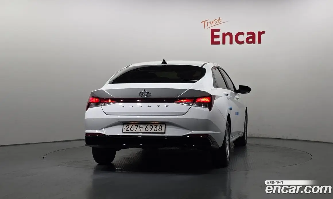 Hyundai Avante 2022 1.6 автомат (гидро), фото 4 Hyundai Avante 2022 1.6 автомат (гидро), фото 4
