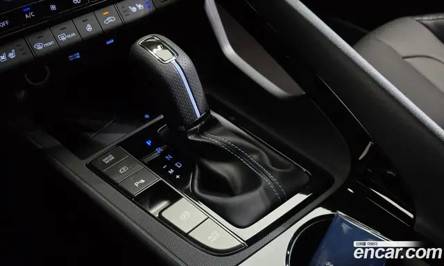 Hyundai Avante 2025 2.0 автомат (гидро), миниатюра 12