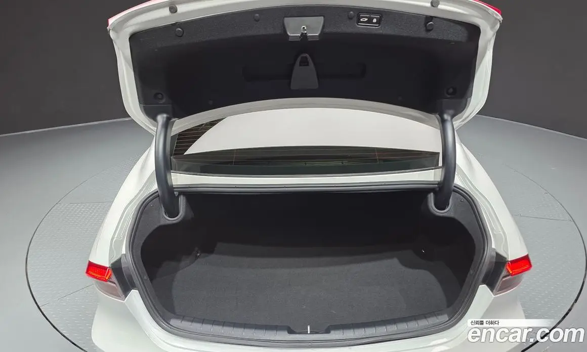 Hyundai Grandeur 2022 2.5 автомат (гидро), фото 30 Hyundai Grandeur 2022 2.5 автомат (гидро), фото 30