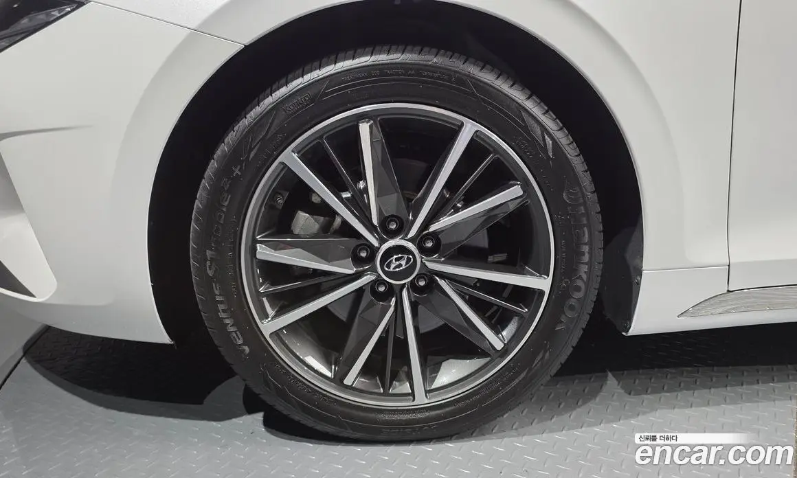 Hyundai Grandeur 2022 2.5 автомат (гидро), фото 5 Hyundai Grandeur 2022 2.5 автомат (гидро), фото 5