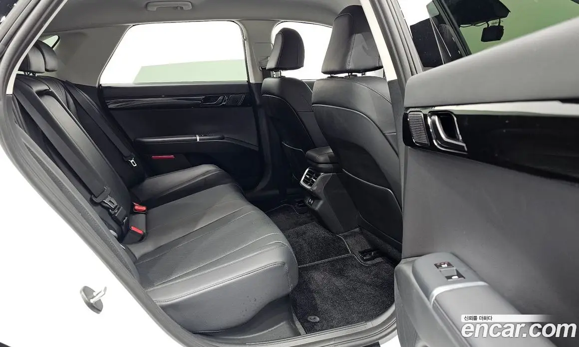Hyundai Grandeur 2024 1.6 автомат (гидро), фото 12
